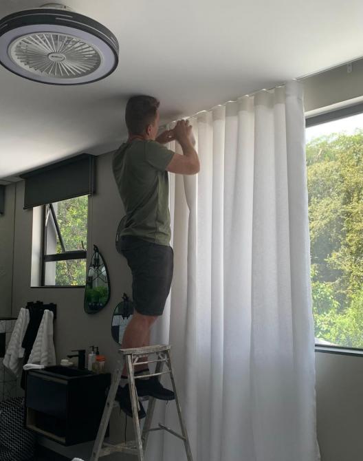 curtain installtion